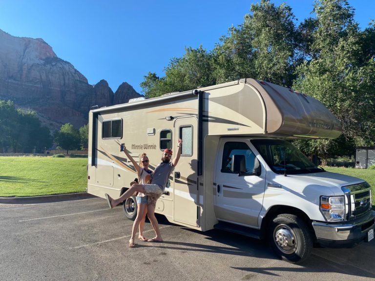 Awesomely Serving Los Anngeles